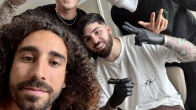 Marc Cucurella showing his Luis de la Fuente World Cup tattoo.